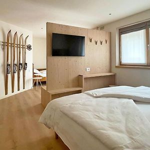 Alpine Rooms And Suites Livigno - Camana Noa -